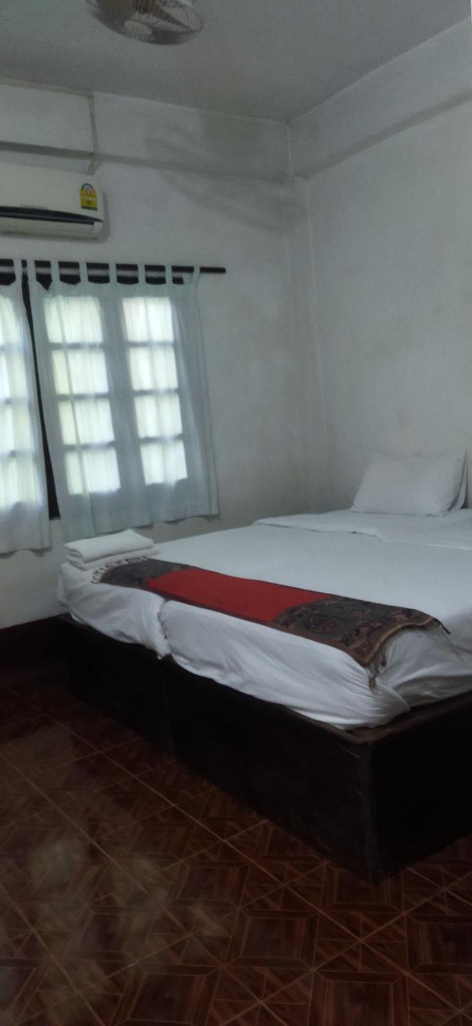 Syvongsack Guesthouse Pakbeng Ngoại thất bức ảnh